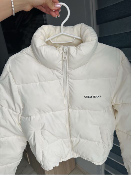 Дамско зимно яке Guess XS размер