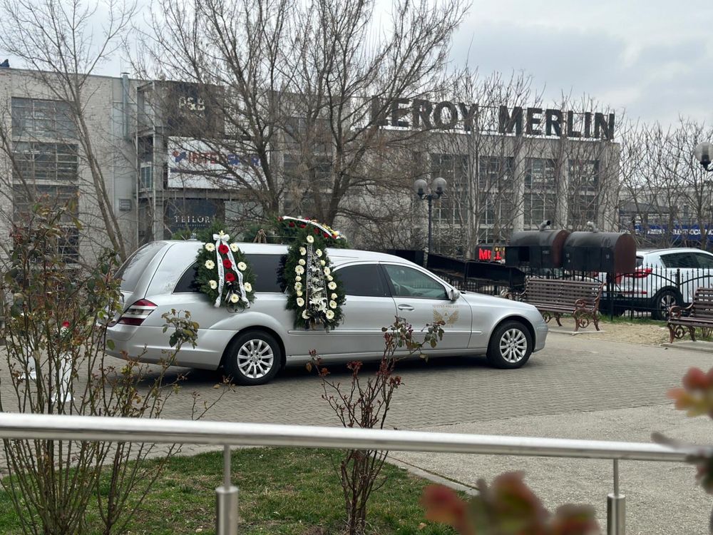 Vand funerara mercedes w211 pas lung