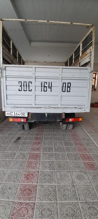 Mashina zo‘r holatda
