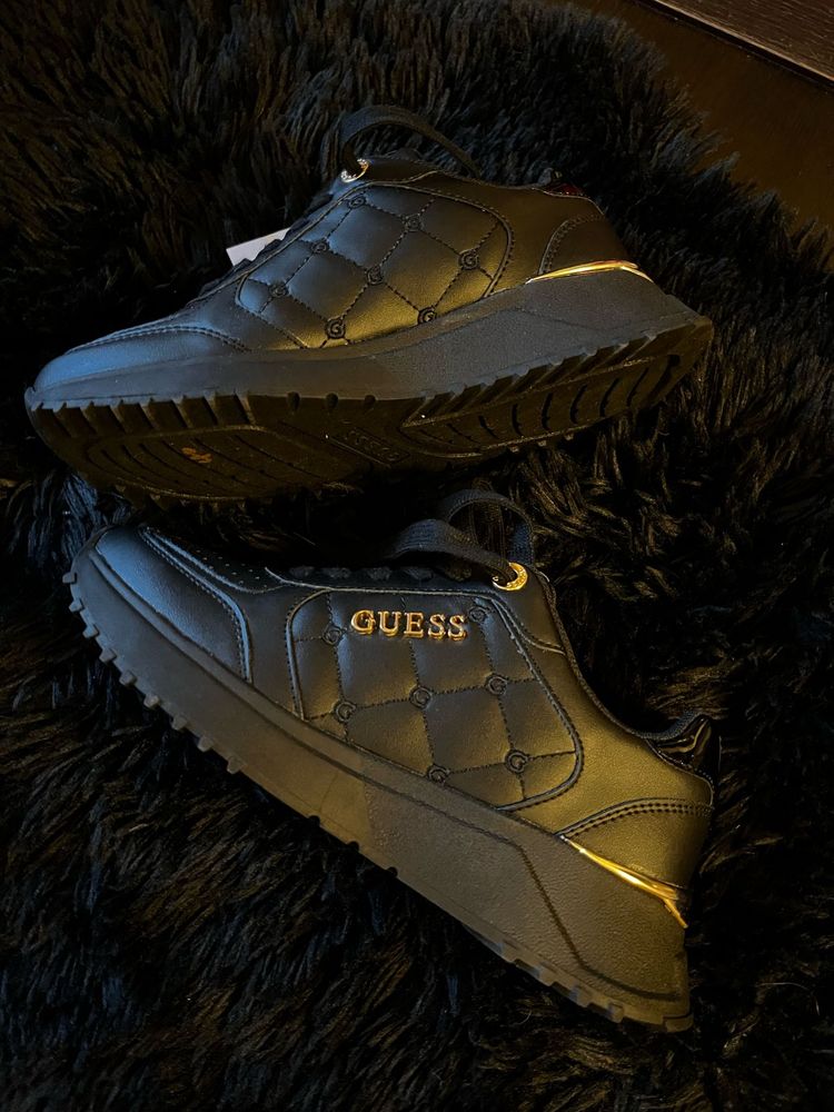 Adidasi Guess 37