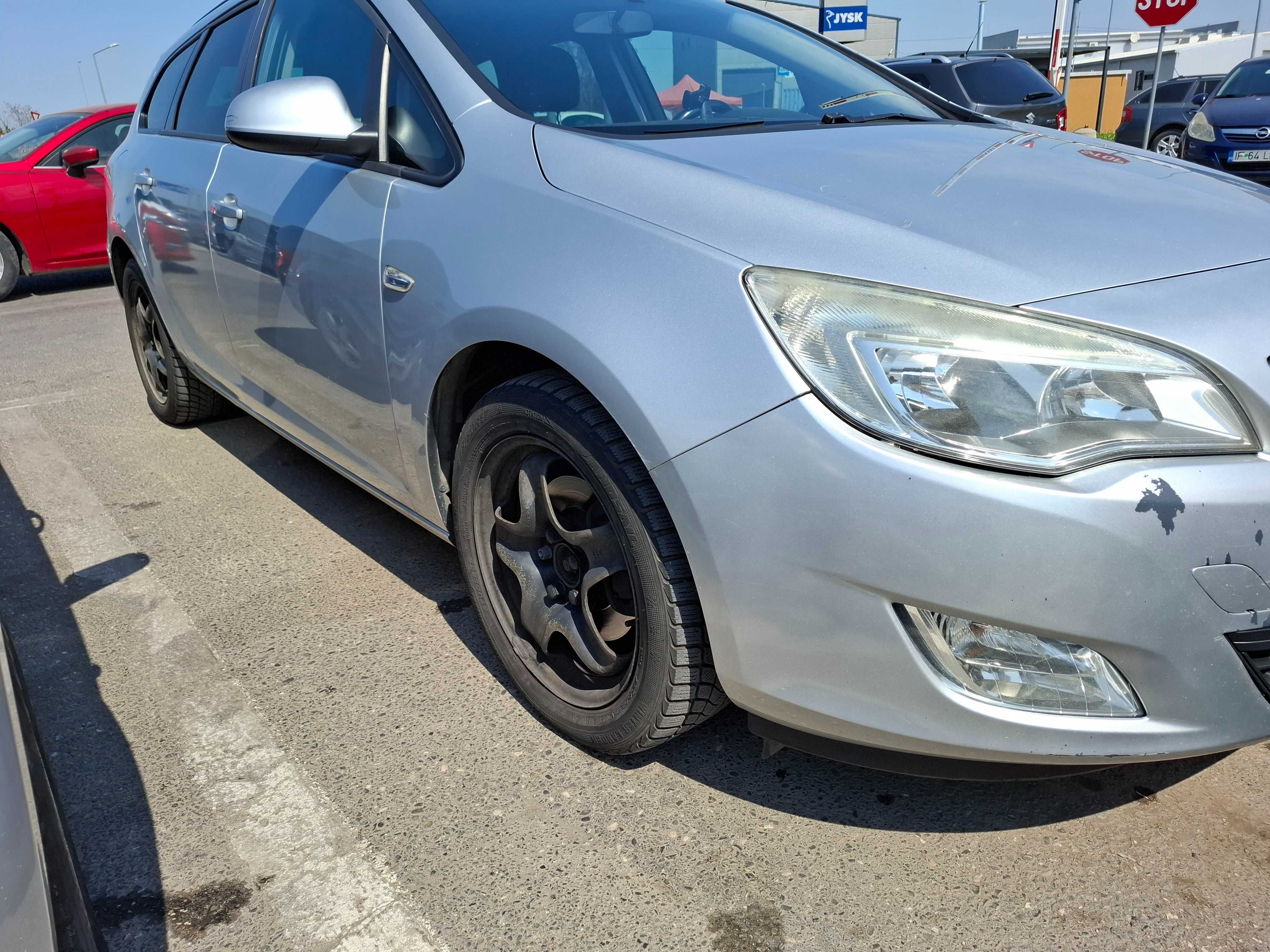 Vand Opel Astra J Sport Tourer 2011