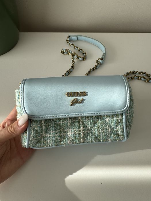 Guess Дамска чанта Danila Flap Bag