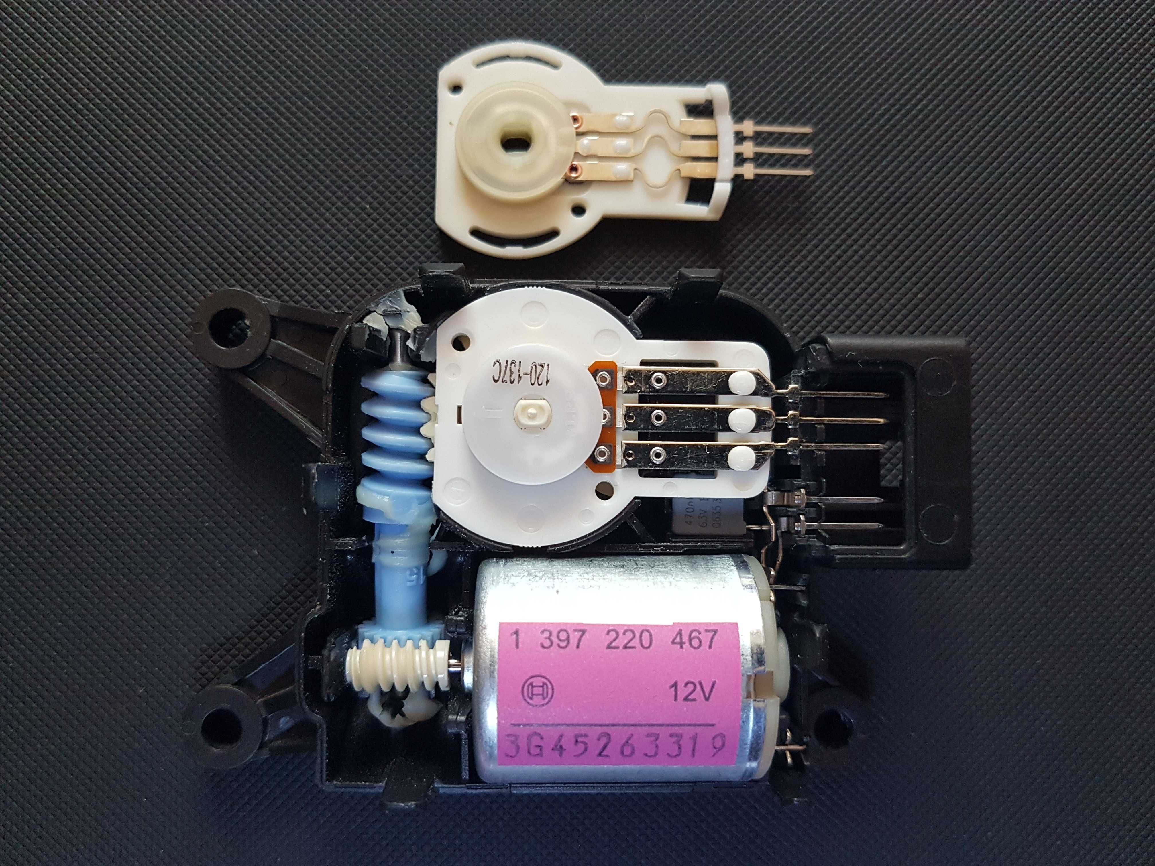 Motoraș, actuator, servomotoraș climă VW Passat B6, B7, Golf V, Touran