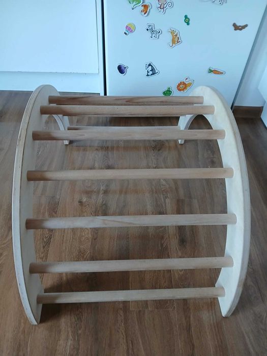 Дървена арка, рампа за катерене и пързалка