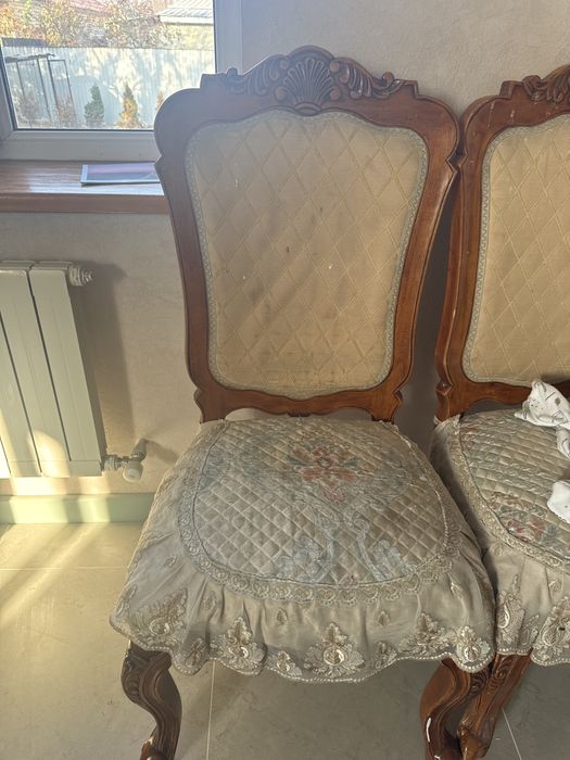 Стулья в гостинную натуральное дерево 12 шт