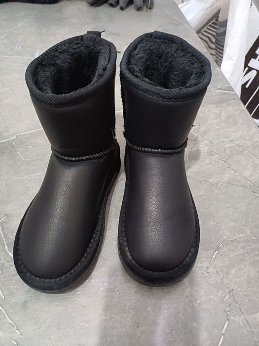 Продаётся утепление сапоги новый