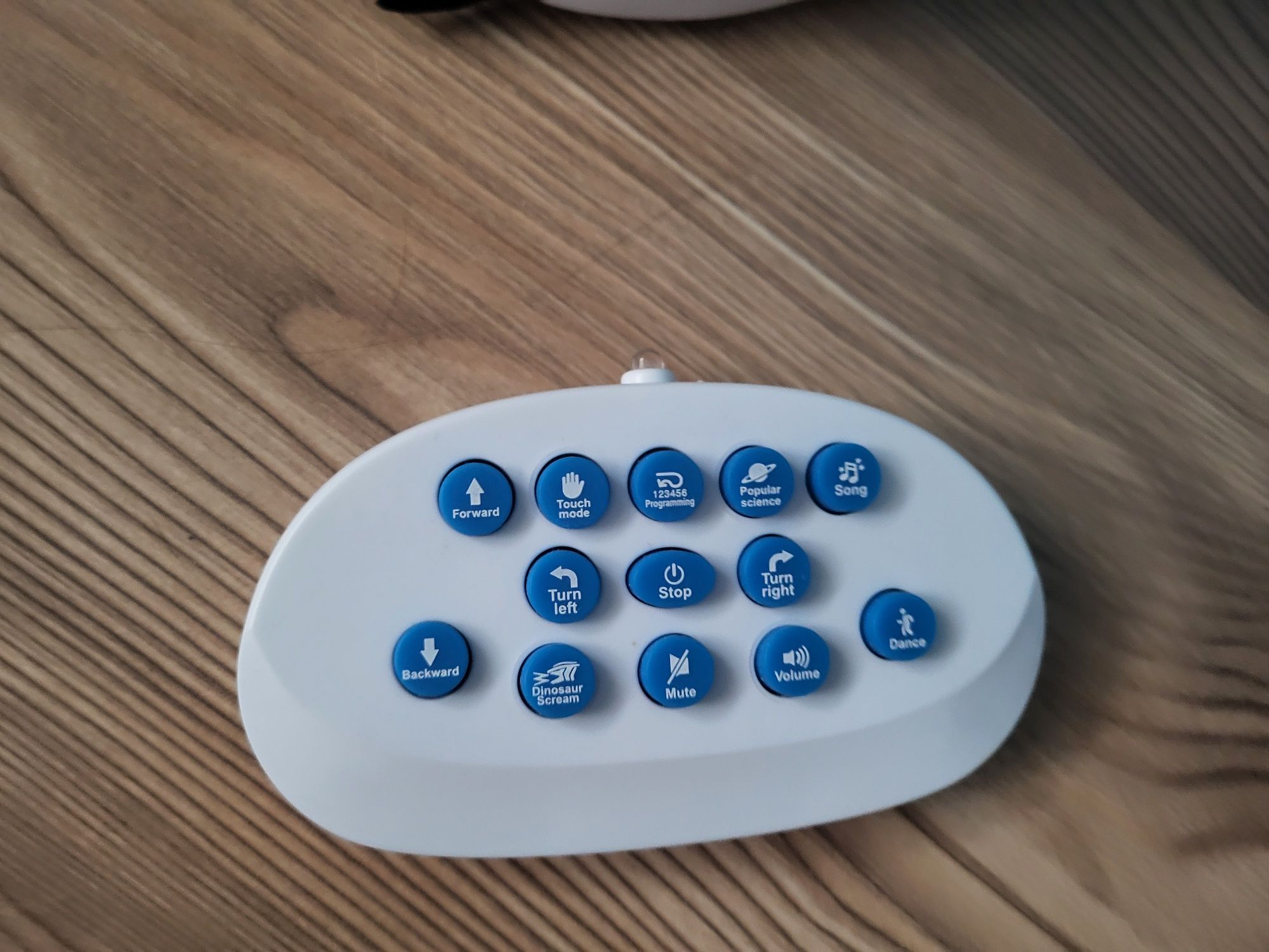 Donozaur cu telecomanda