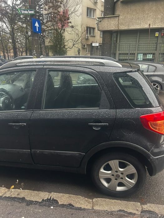 Vand Fiat Sedici Mini SUV