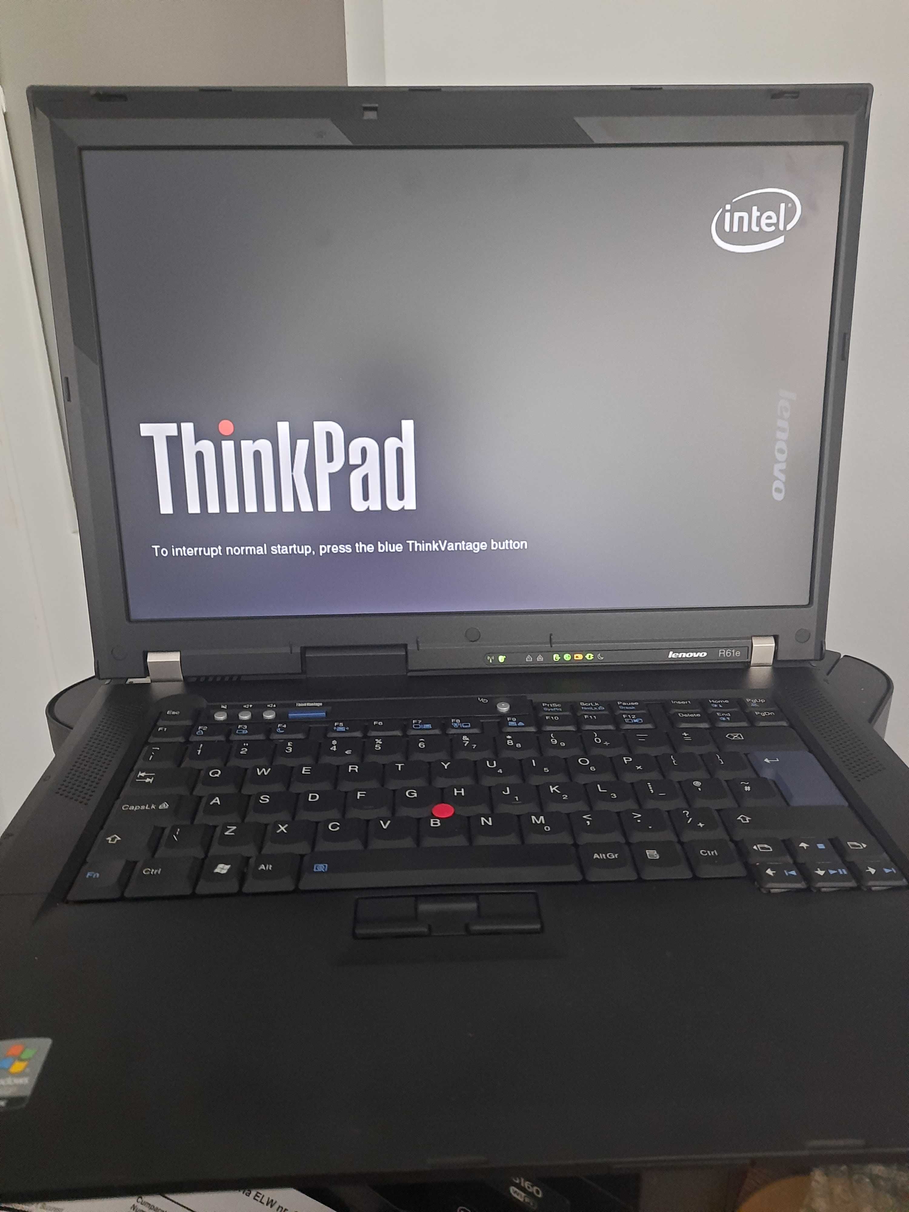 Lenovo ThinkPad R61e Intel, SSD, 4GB RAM, DVD licențe originale!