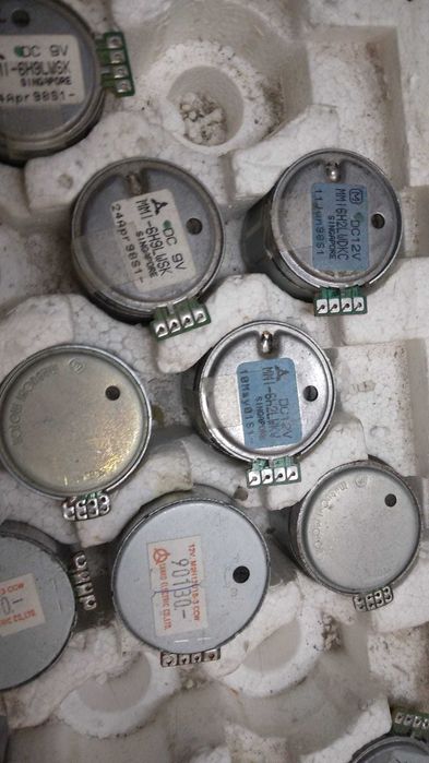 motor 9V - 12V matsushita MMI-6H2LWK  casetofon Technics Sony Pioneer