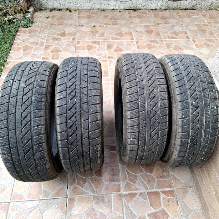 ПРОДАВАМ 4 бр.  Зимни гуми PETLAS EXPLERO WINTER W671 225/65 R17