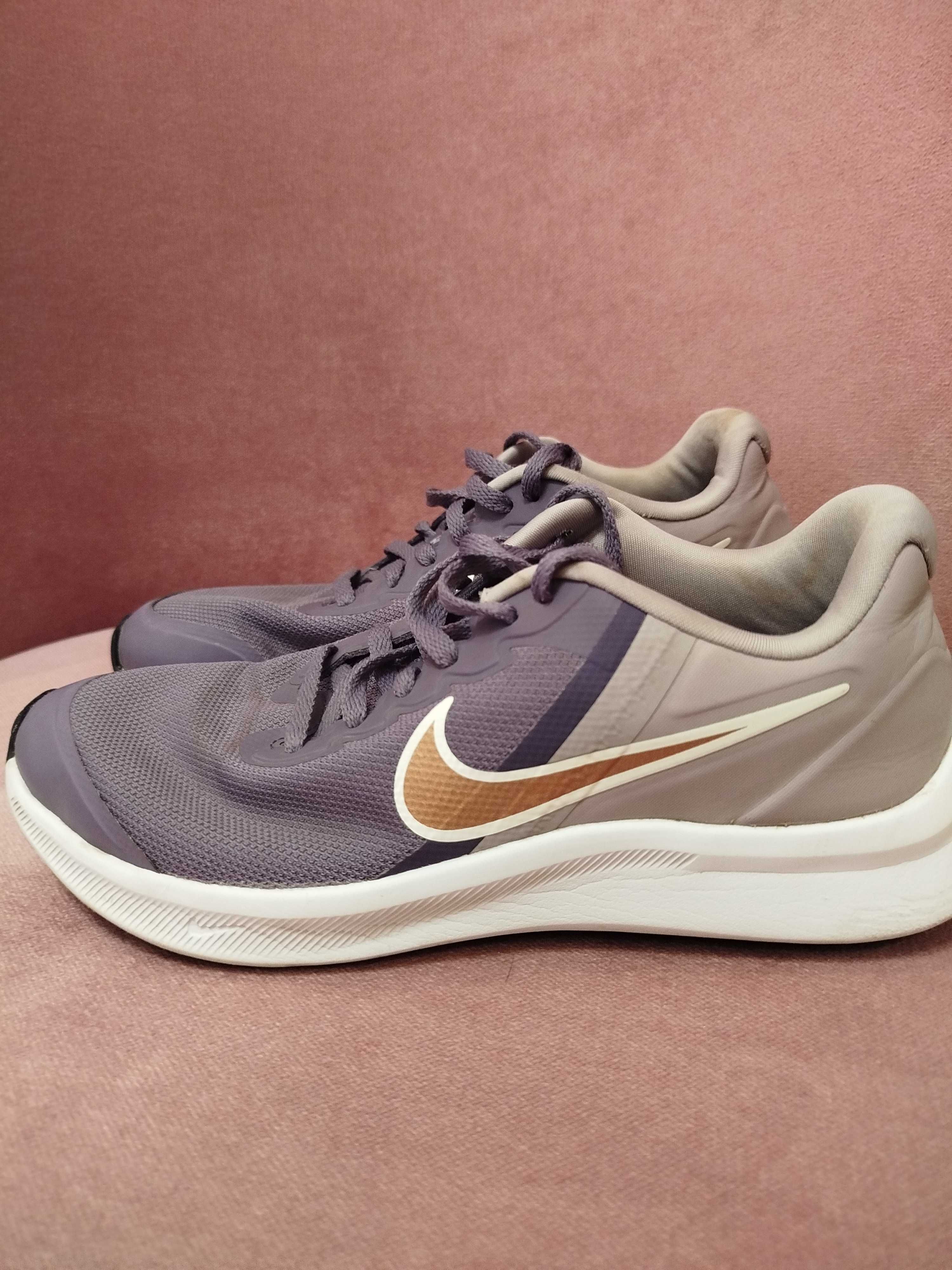 Спортни маратонки Nike