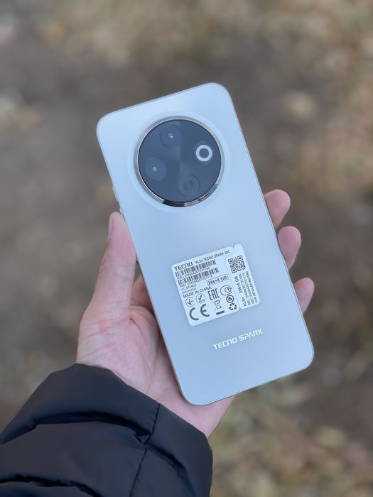 Телефон Tecno Spark 30c