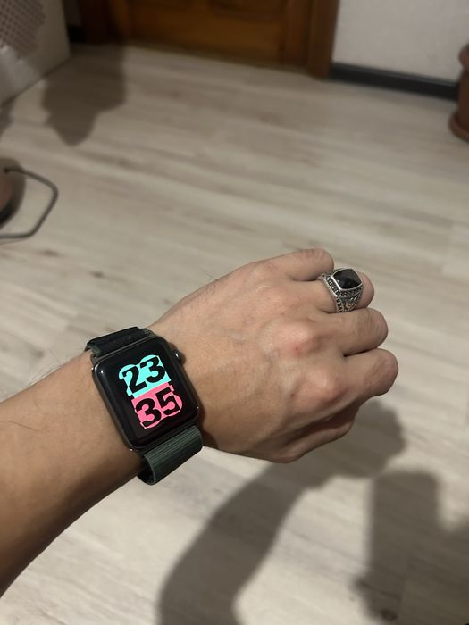 Apple watch 3  42мм