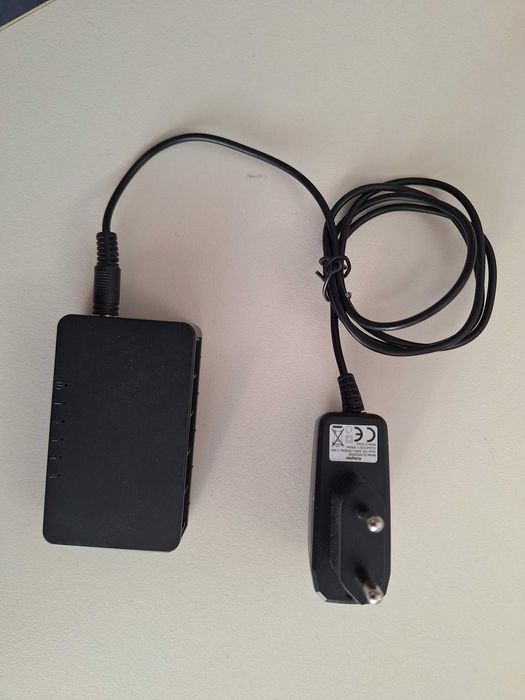 Switch 5 porturi 10/100Mb mini Alien