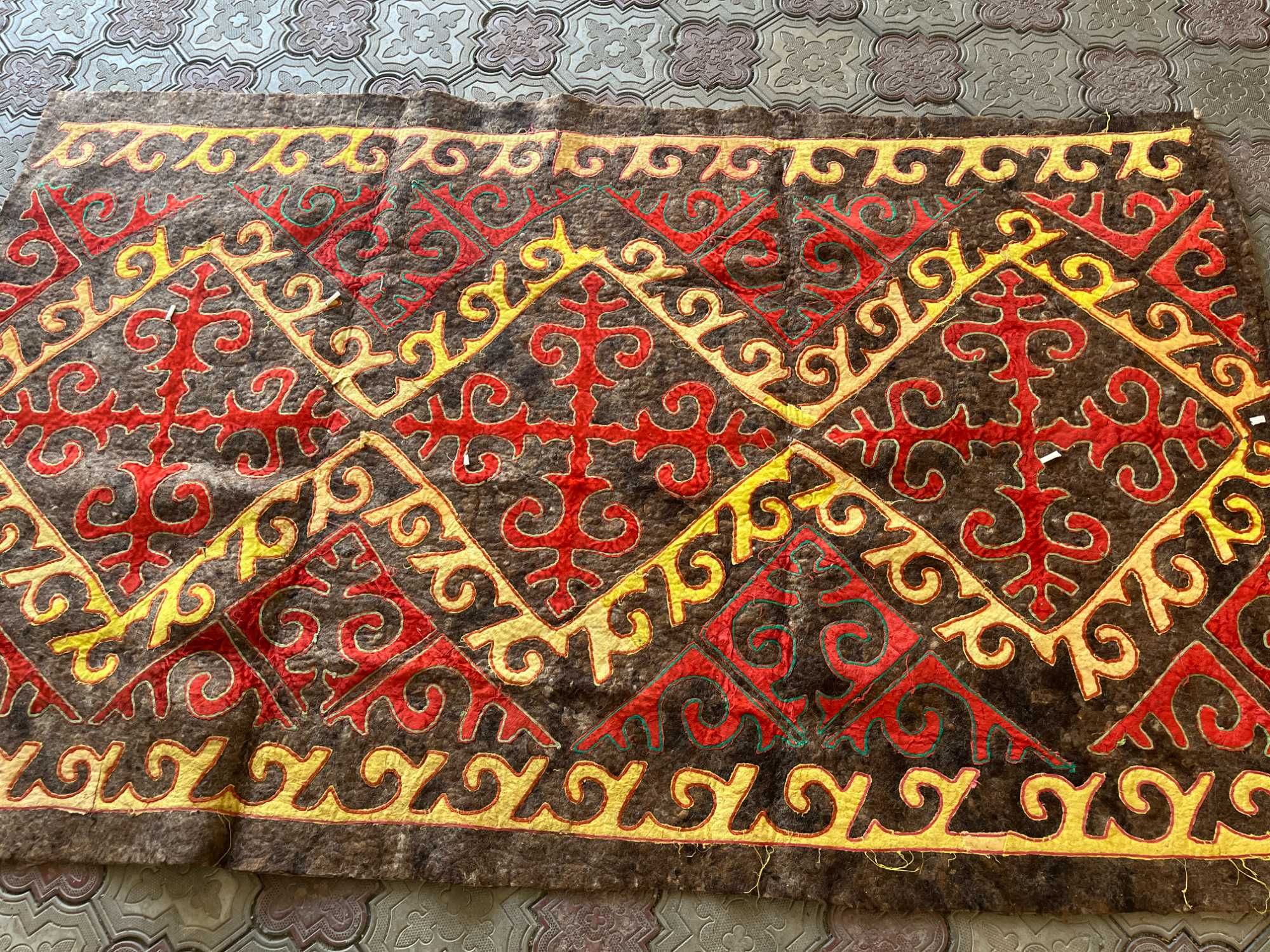 киіз, ковер 1*80,1*60