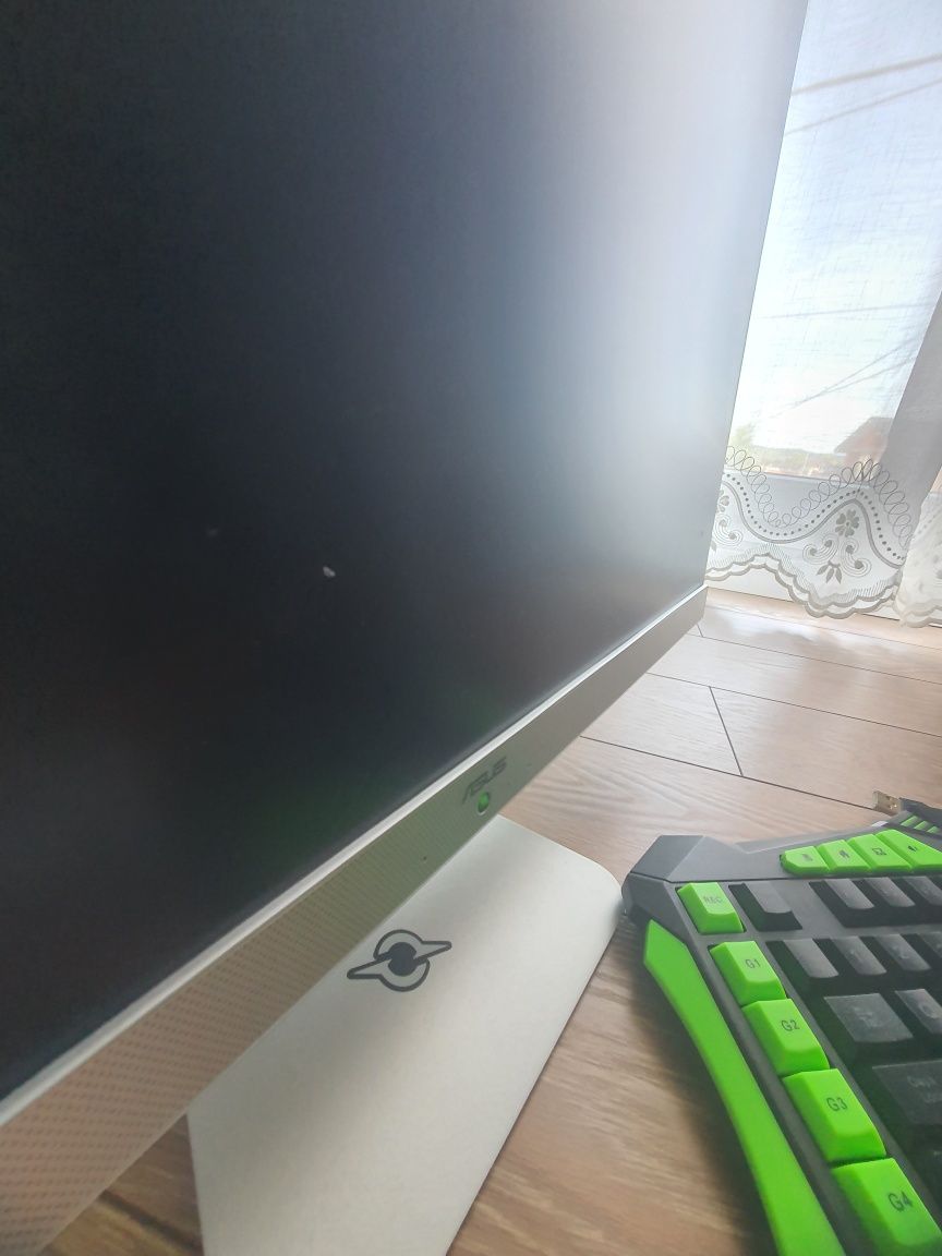 Vand PC Desktop K9EUO8N