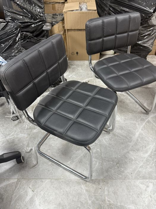 Кресло офисное в хорошем состояние