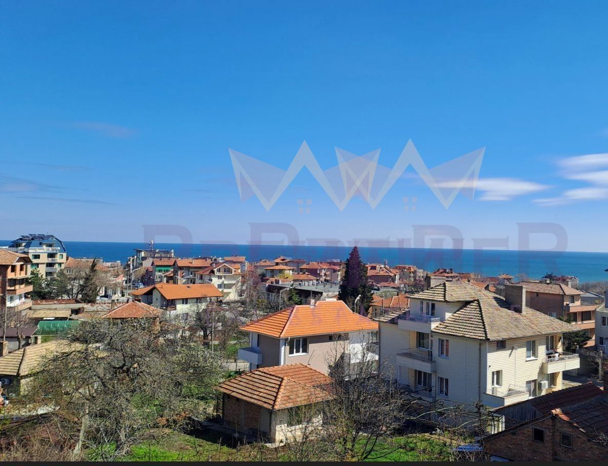 Къща в Бургас, област-гр.Обзор площ 277 цена 268000