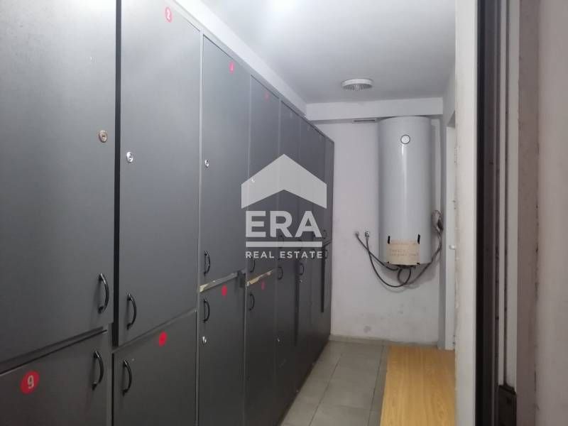 Дава се под наем  в Варна, Гръцка махала -  кв.м за 2500 € - Снимка #7