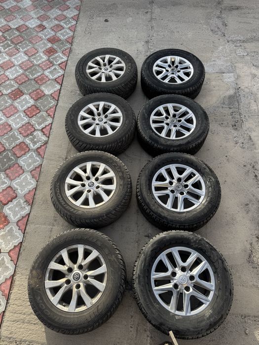 Продам зимнию и летние резину с дисками на prado land cruiser