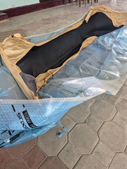 Продам задний бампер