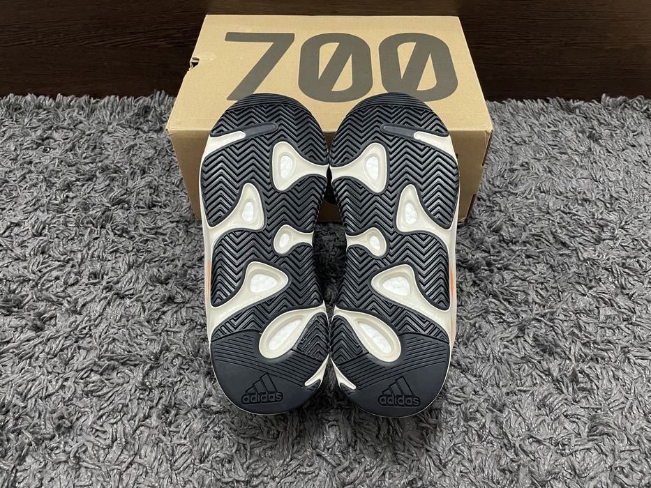 Yeezy 700 V1 Wave Runner