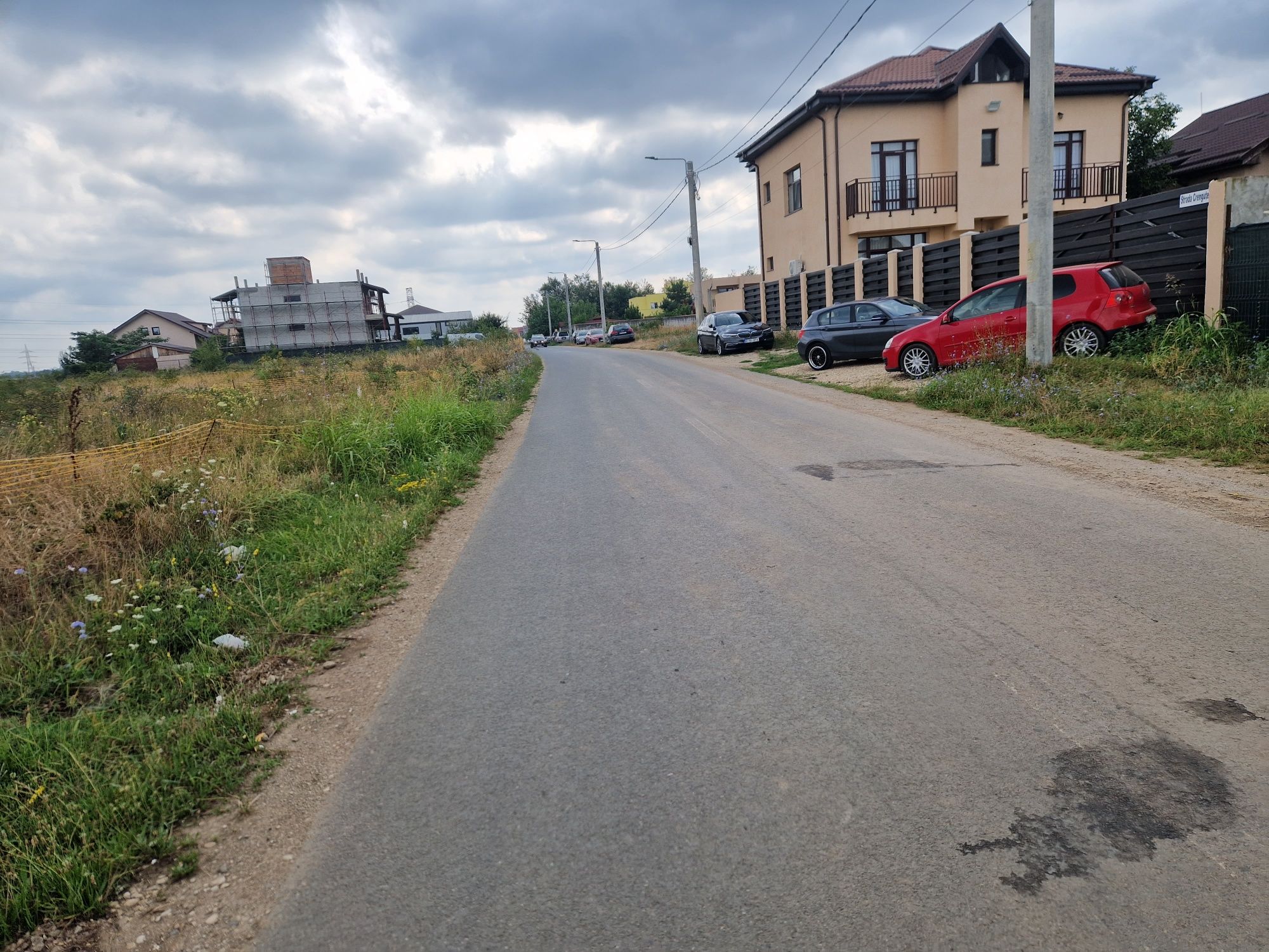 Teren Garoafelor Crengutei - vizavi Jysk  Fortului