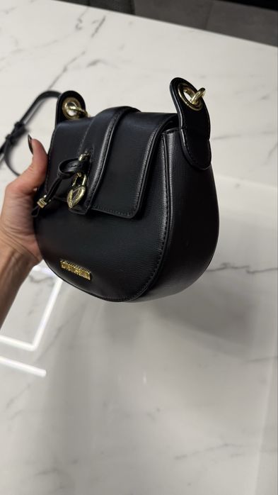 Чанта на Love moschino