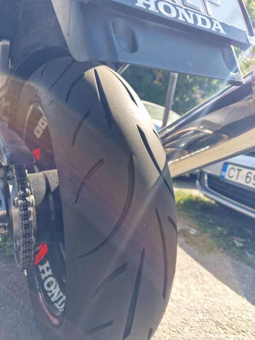 Honda   cbr f4i 600