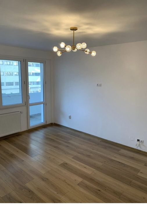 Zugrav /Amenajari si Finisaje Interioare / Cluj  Floresti