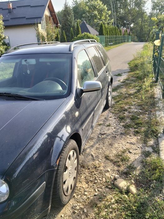 Vînd VW Golf 4 16 16 valve an 2002 preț 700 euro