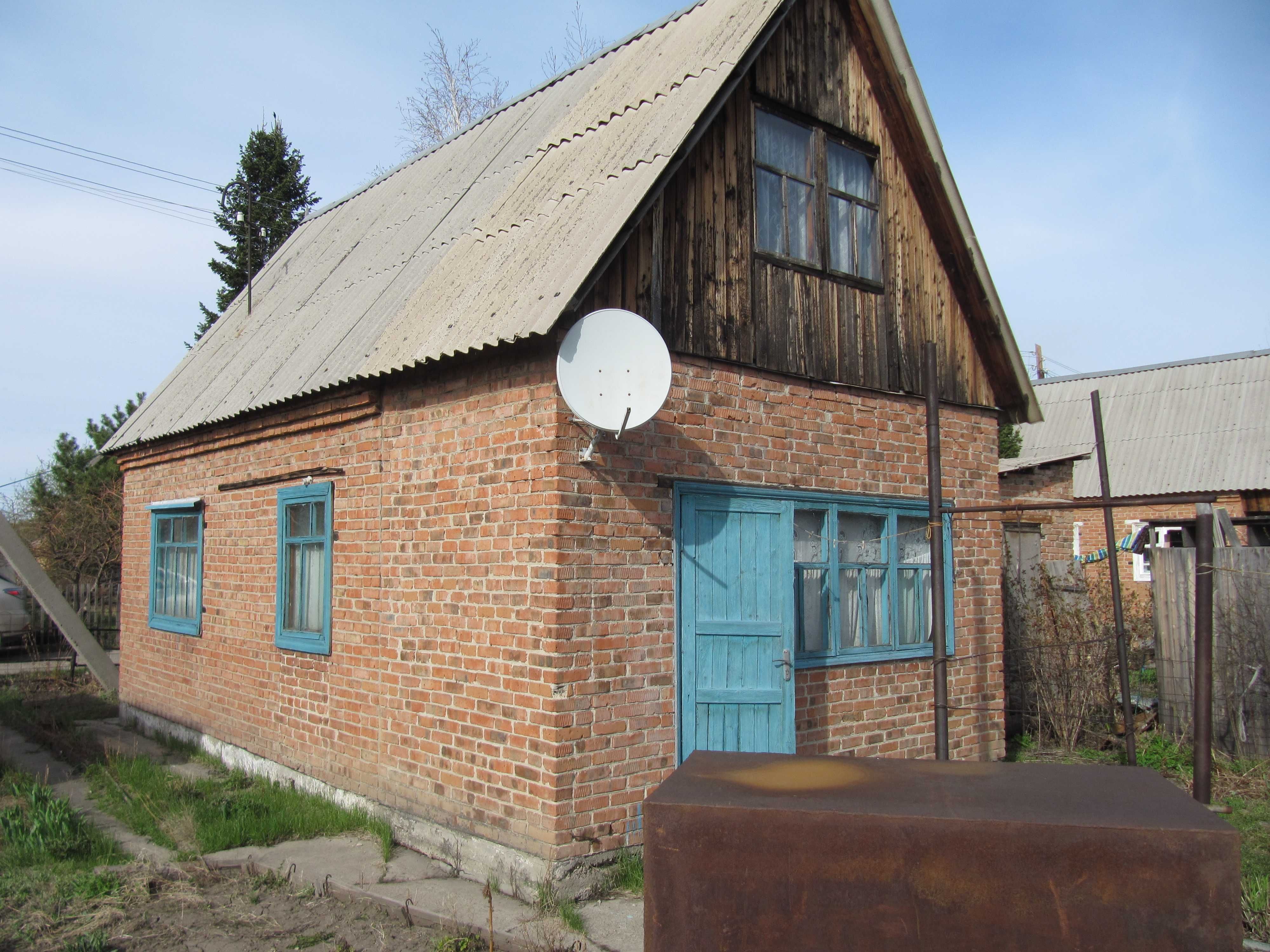 Дача с кирпичн домом в Родничке за понтонным мостом