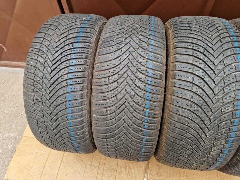 4 Firestone R17 235/55
всесезонни гуми 
DOT0723