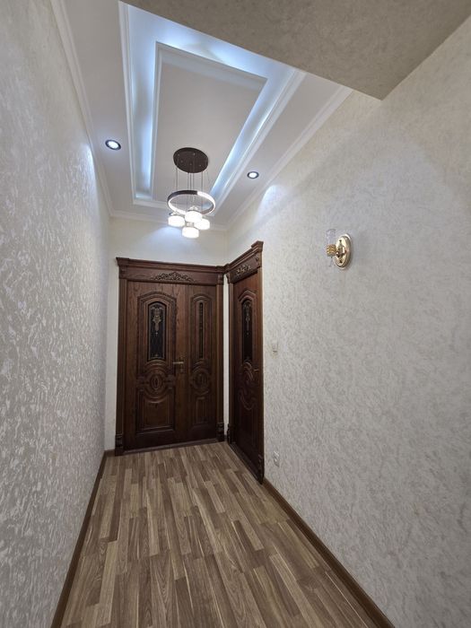 Sergeli Green Xausdan 3 xona 2 etaj 126 kv evroremont