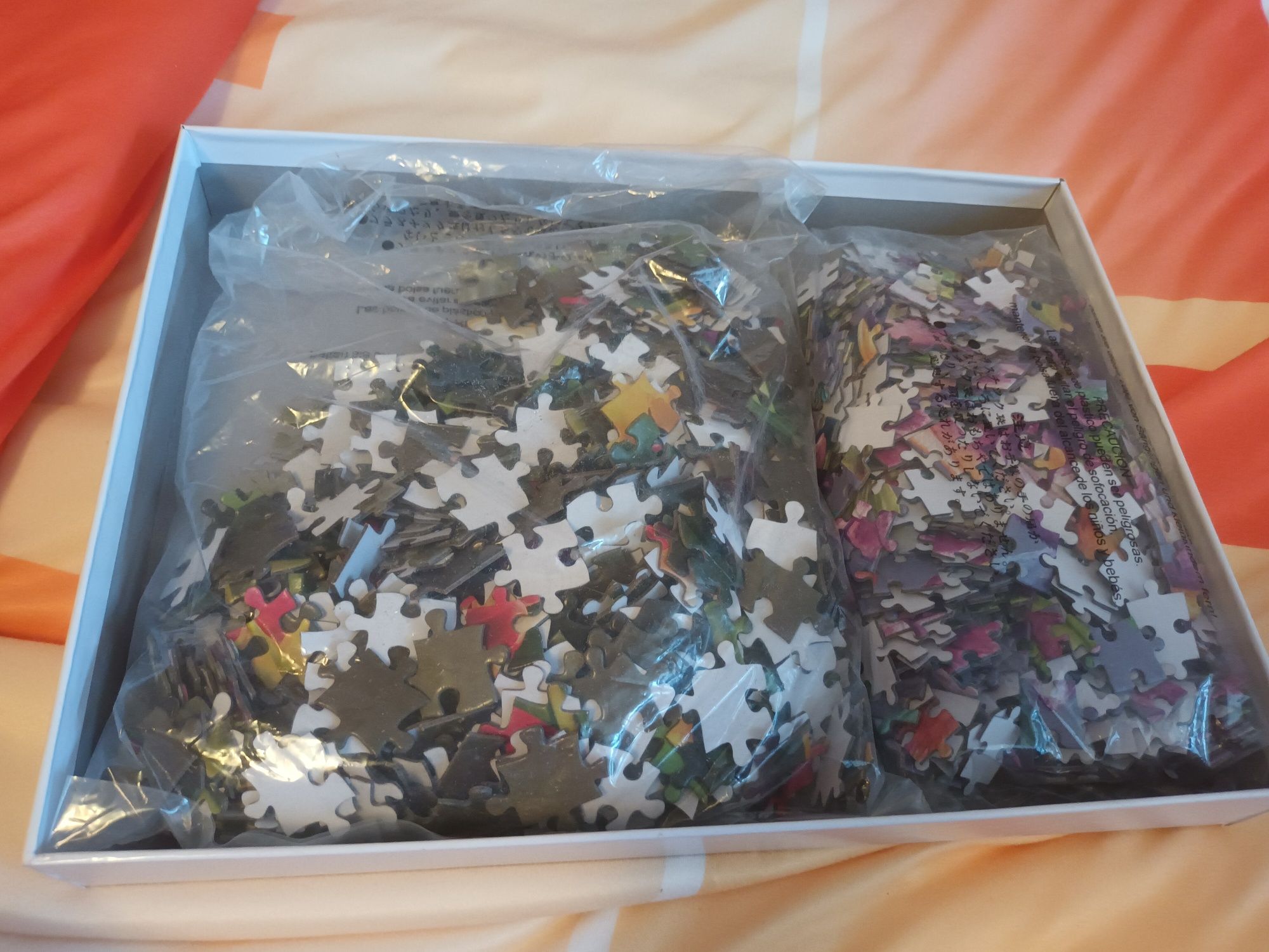 Vând 2 în 1 puzzle kit