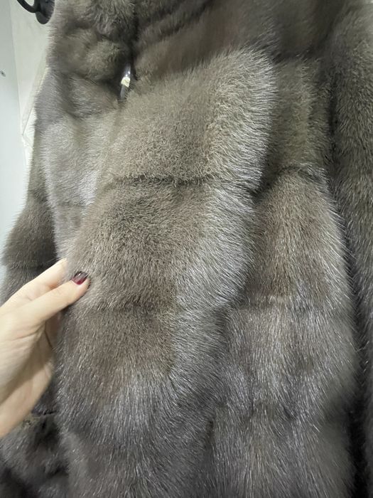 Продам норковую шубу