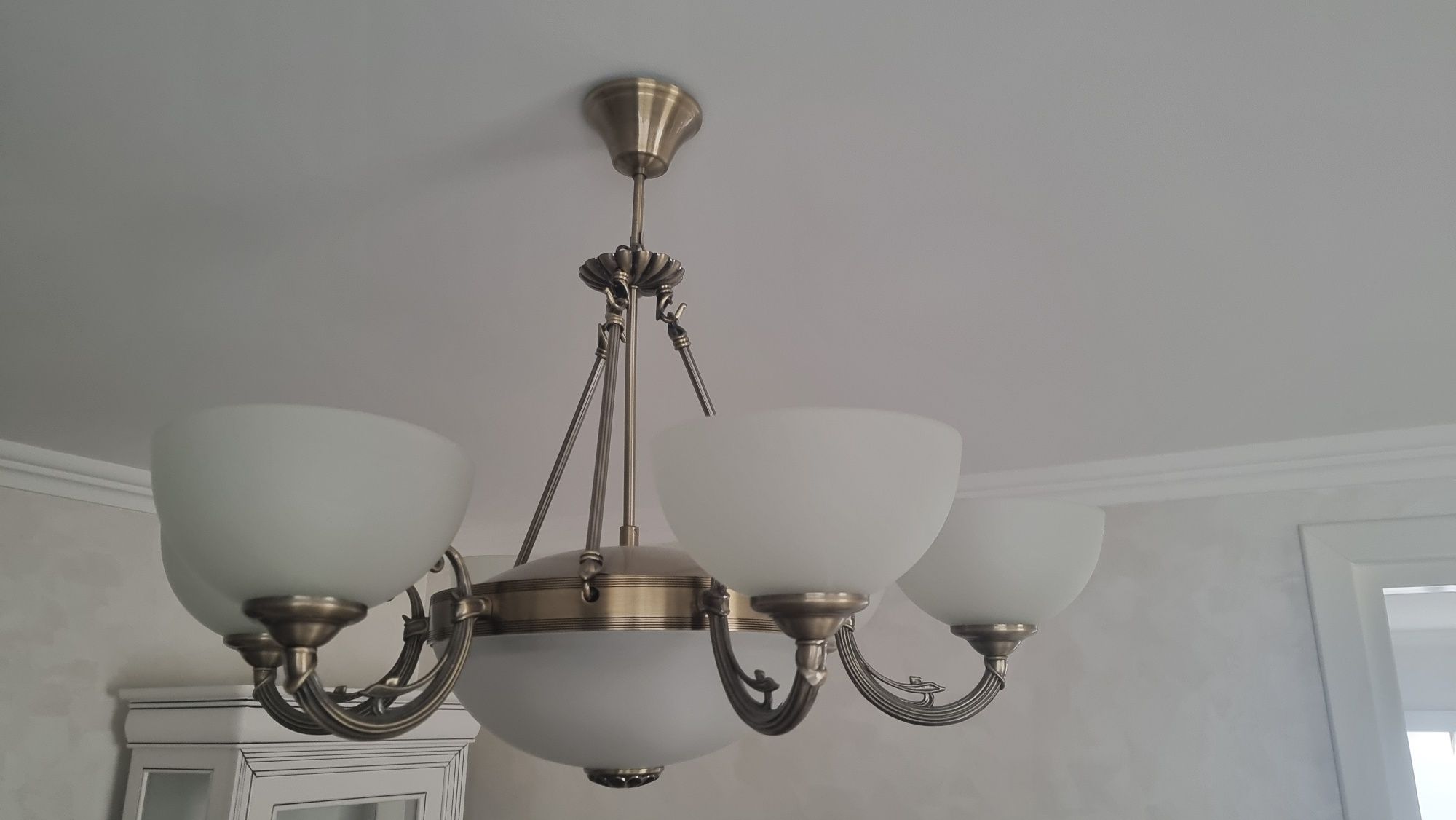 Vand doua candelabre Windsor Pendant + doua aplice din aceeasi gama