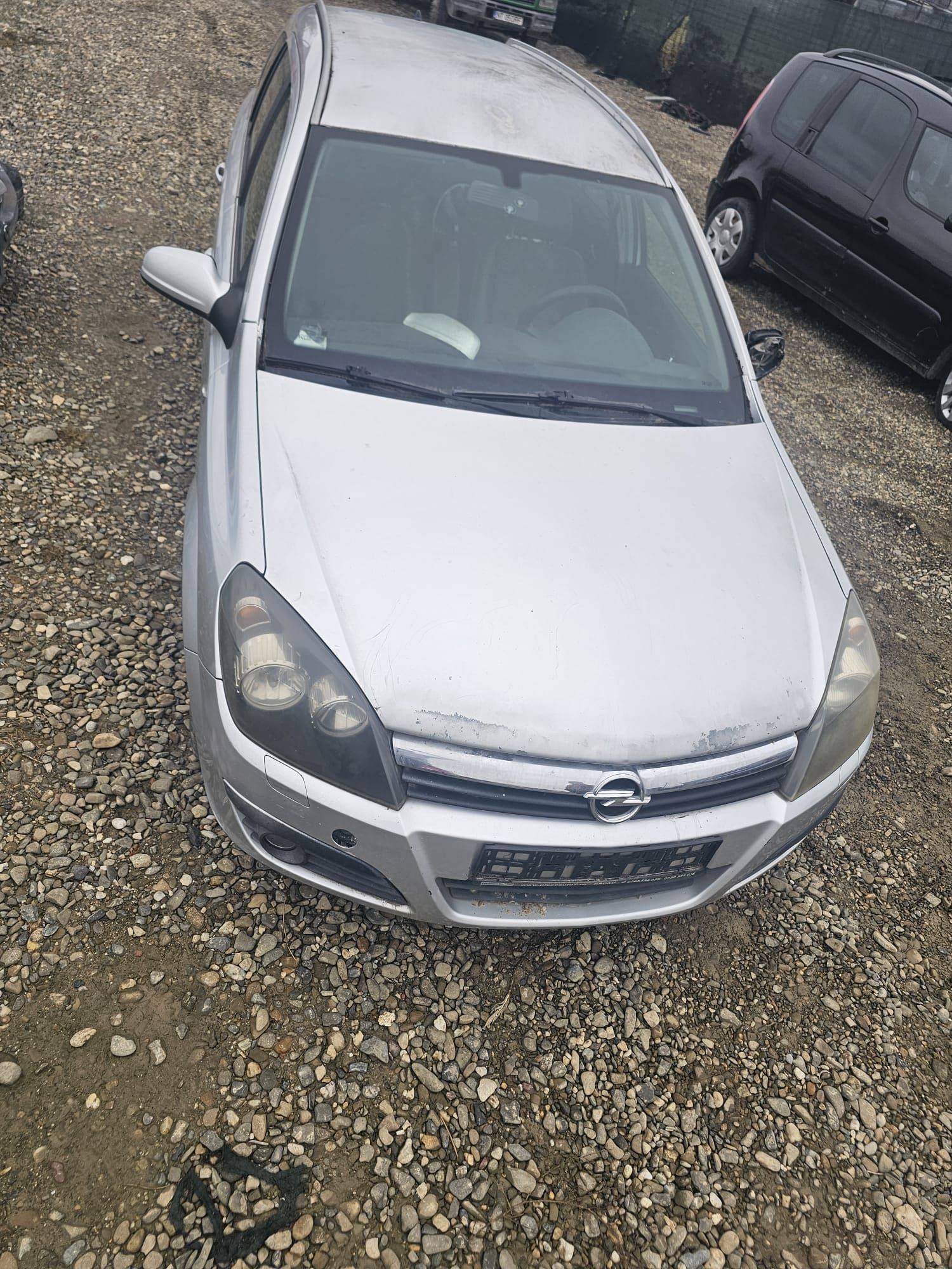 Dezmembrez opel astra h motor 1.9d