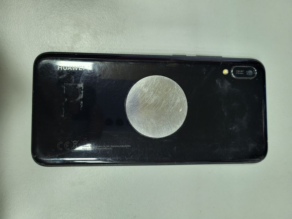 Huawei y6 2019 balck Nu este Impecabil