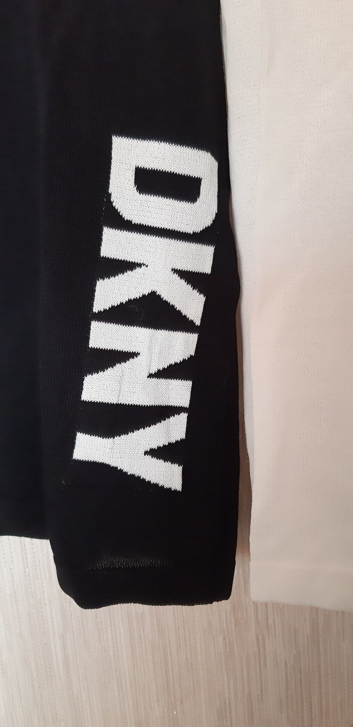 Оригинална  блузка на DKNY