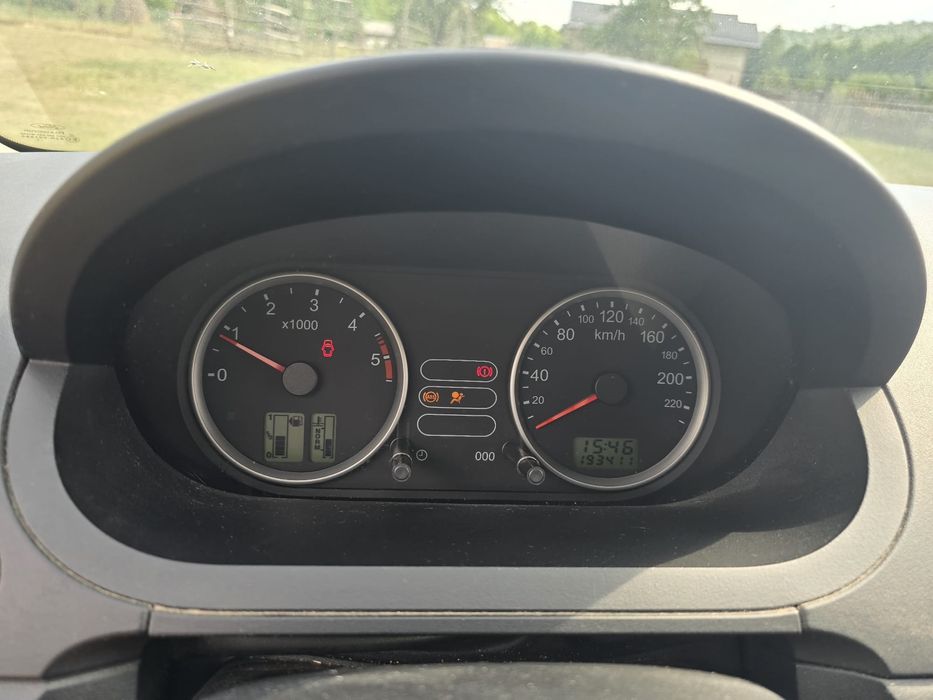 Vând Ford Fiesta 1.4