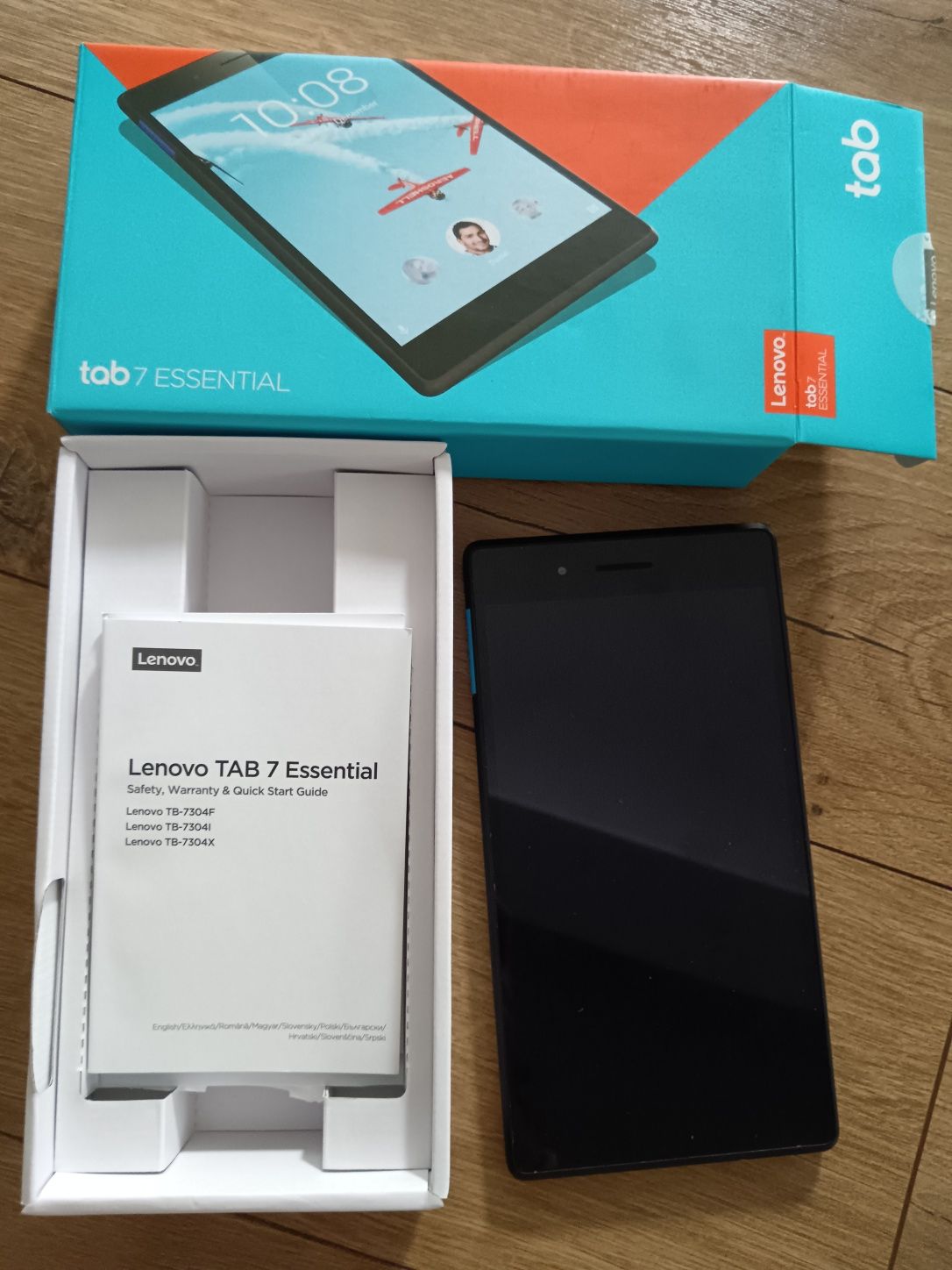 таблет Lenovo TAB 7 Essential 16 GB 1 GB RAM 7'' черен