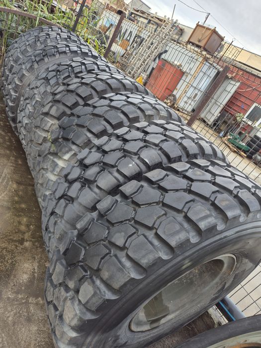 14.00R20 Pirelli