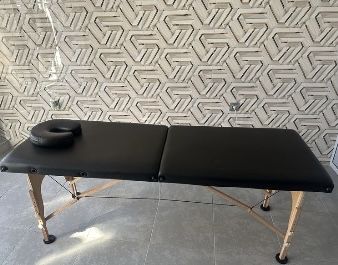 Кушетка за масажи и друго
