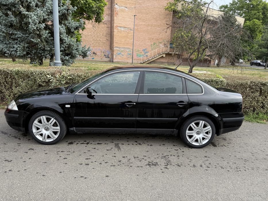 Vand Vw Passat 5.5, awx, 130 cai. 2004, impecabila, unic propietar.