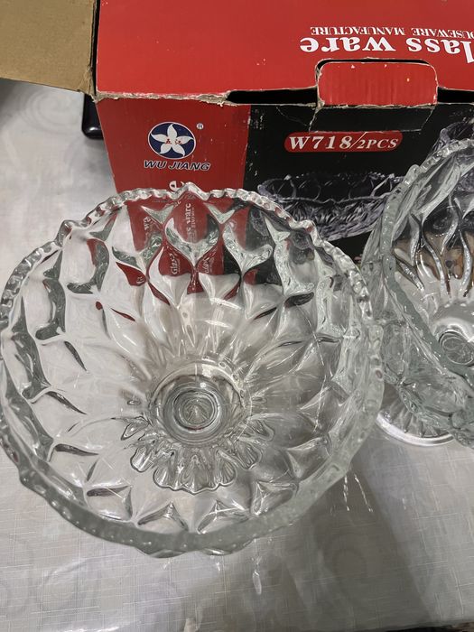 Стеклянная посуда/вазочка