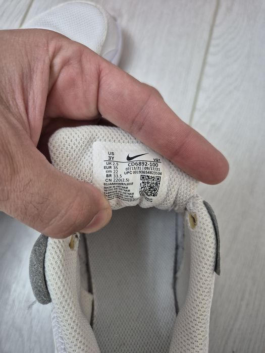 Adidasi Nike Air Max masura 35