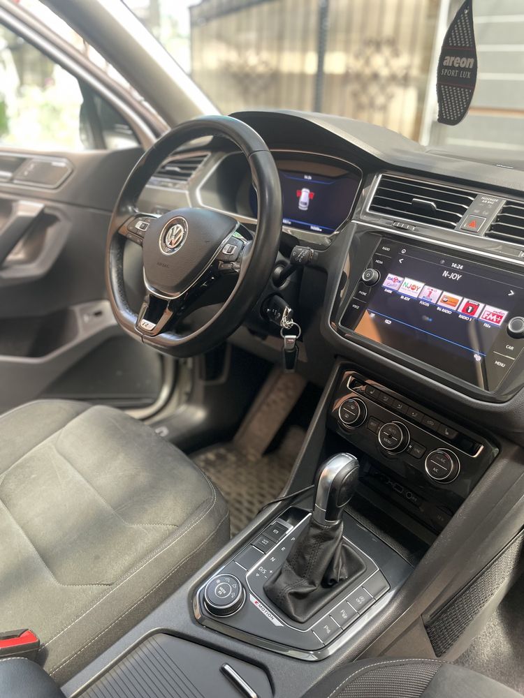 VW Tiguan R-Line 2.0TDI 190hp