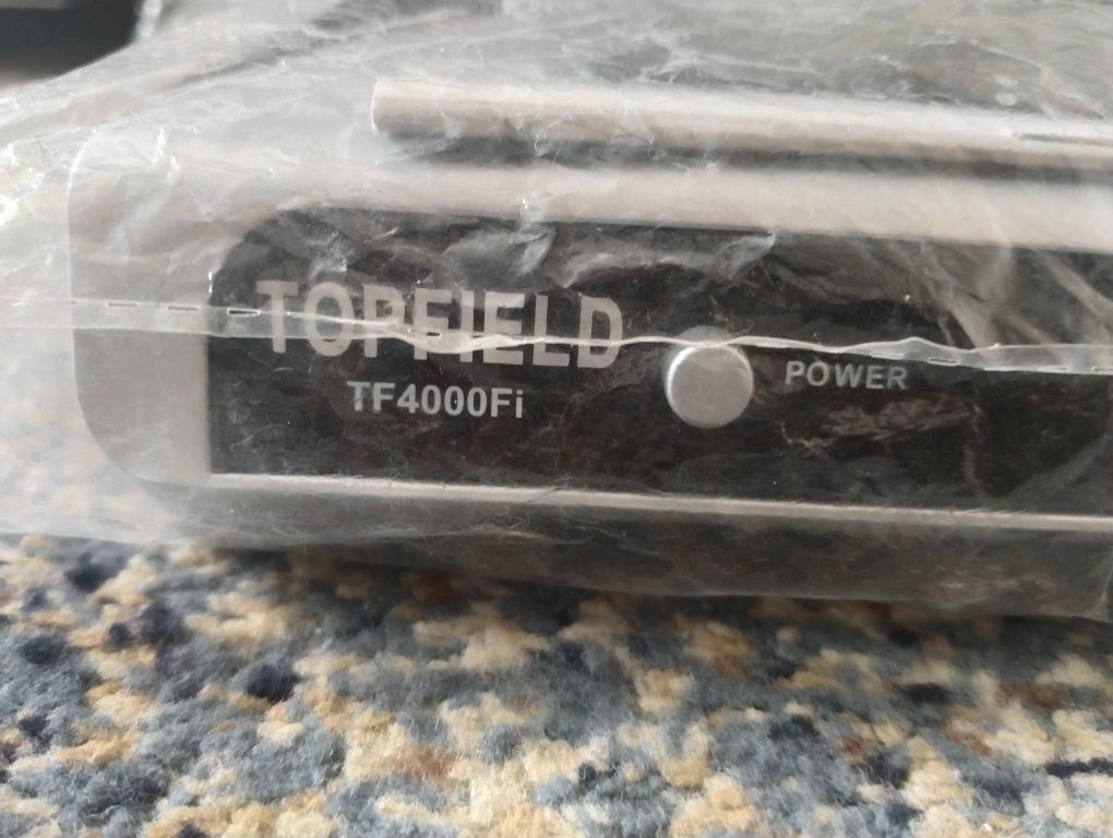 Topfield TF4000FI цифровой спутниковый ресивер